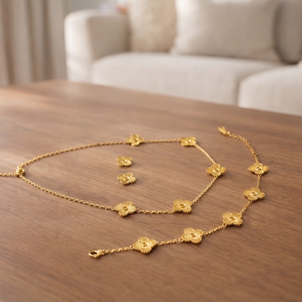 :
Gold-Tone Stainless Steel Floral Jewelry Set